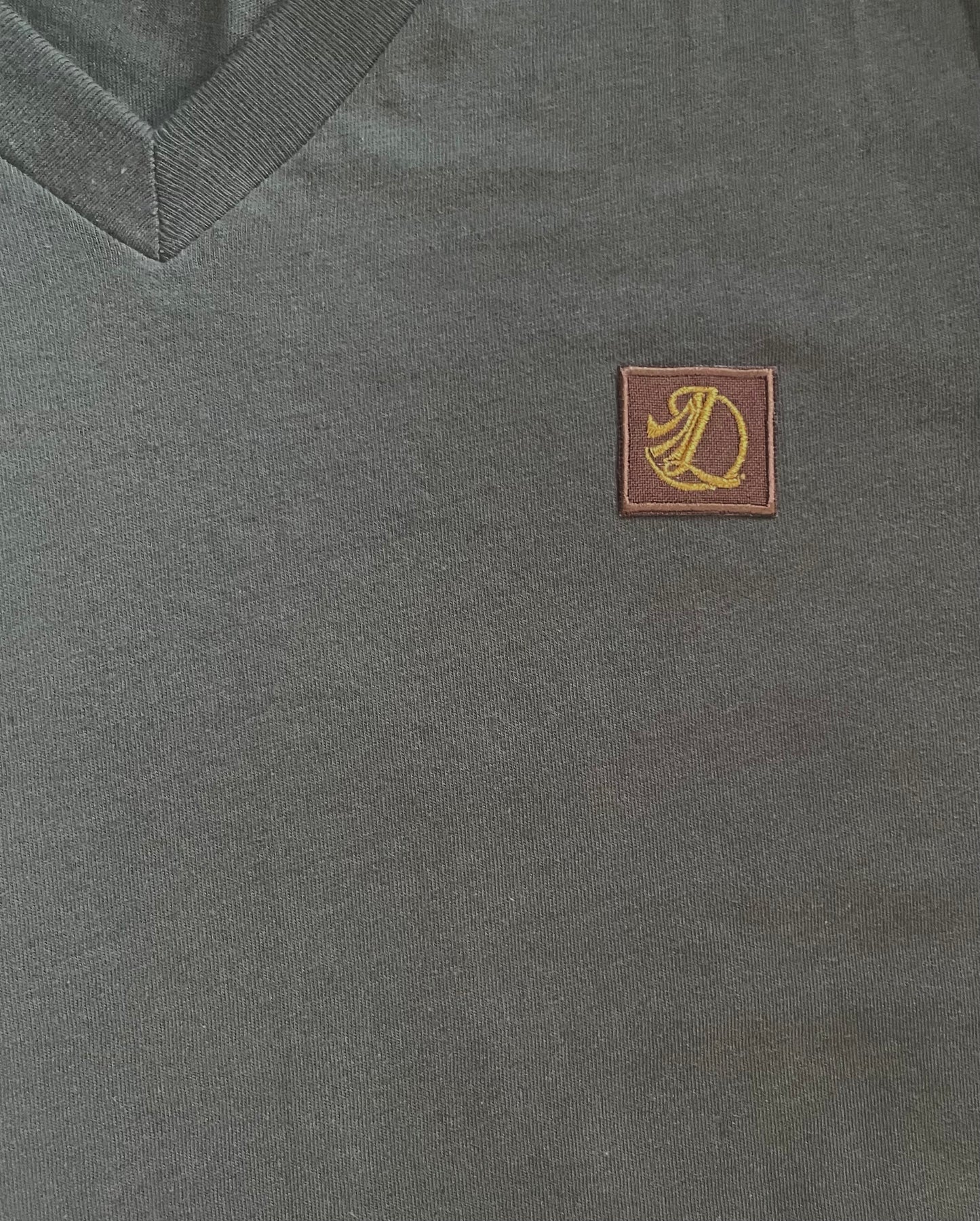 Zenit V-Neck Logo Shirt